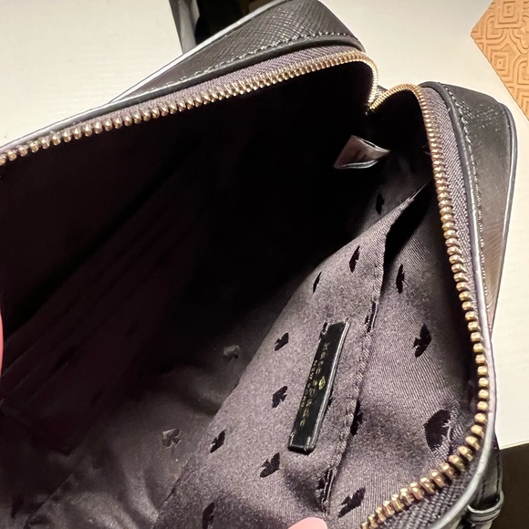 Kate spade Staci small camera crossbody. Excellent used condition - Picture 4 of 4